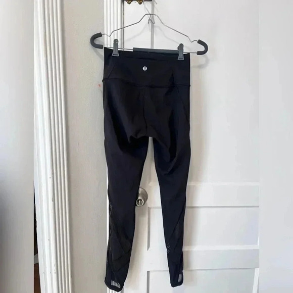 Lululemon Wunder Under Hi-Rise
Tight *Mesh 28" NEW - Picture 2 of 8